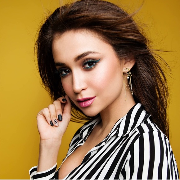 Unique Abstract Face Art Dangle Earrings - Picture 3 of 11